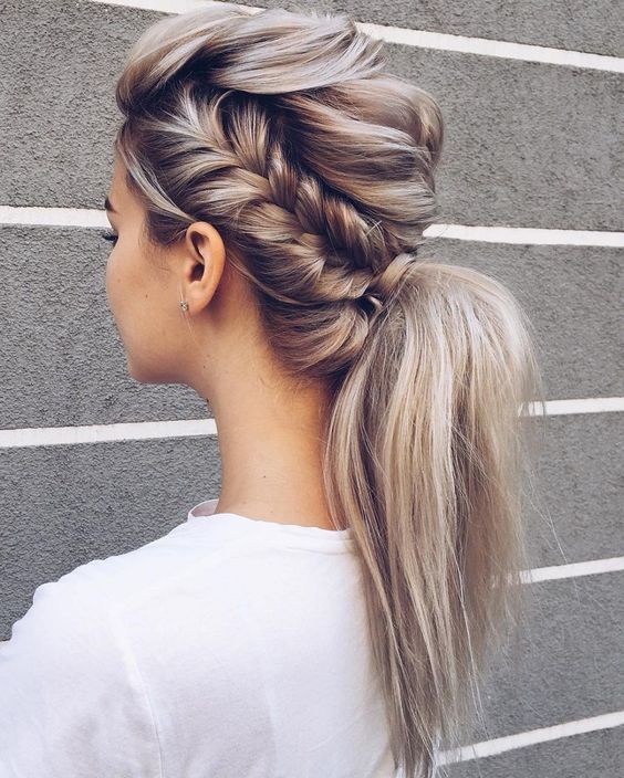 10 Cute Easy Ponytail Hairstyles for Women - Long Hair Styles 2020 .