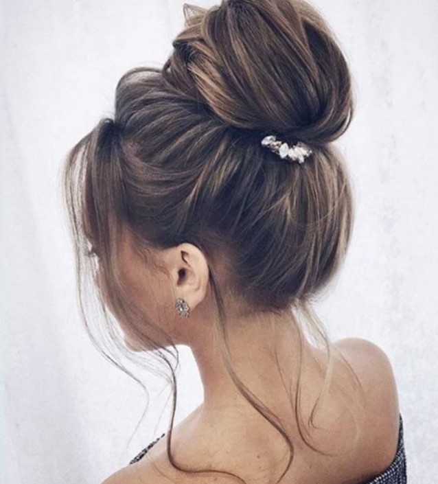 Pretty Top Knots You May Love