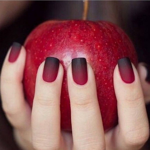 45+ Stylish Red and Black Nail Designs 20