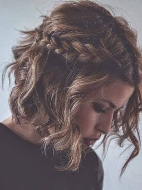 Romantic Messy Hairstyles for All Women | Peinados cabello corto .