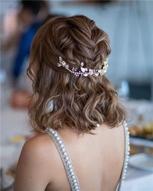 30 Romantic Wedding Hairstyles for the 2020 Season - Page 24 of 31 .