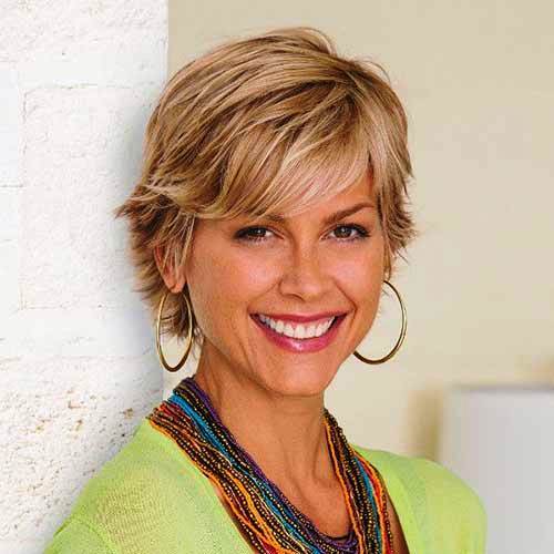23 Classy Short Hairstyles for Women Over 50 to Look Elega