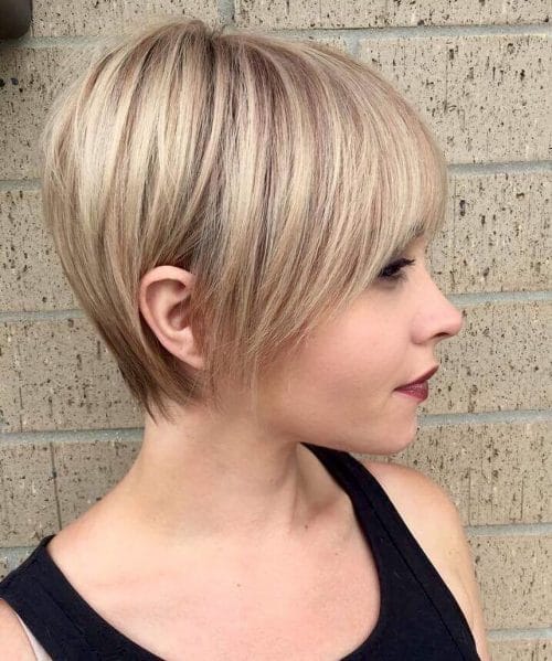 31 Cute & Easy Short Layered Haircuts Trending in 20