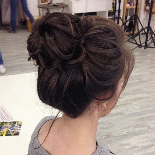 Simple Easy But Stylish Top Knots for Summer - Haircut Cra