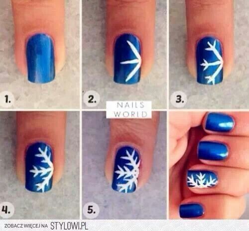 How to draw a snowflake on your nails | Cute christmas nails .