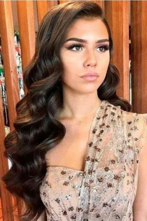 Extremely Popular Long Wavy Hairstyles 2020 for Prom and Evening .