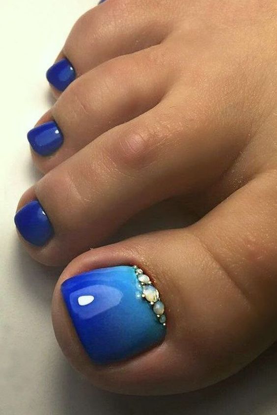 53 Summer Beach Toes Nail Designs For 2019 | Pretty toe nails .