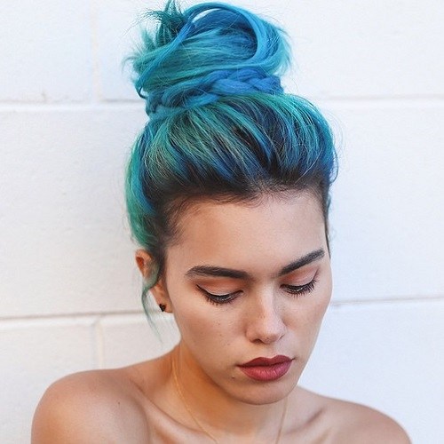 Top Knot Hairstyle for Woman