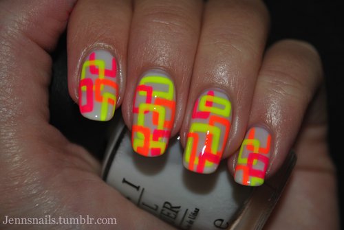 21 Cool & Trendy Neon Nail Art Desig
