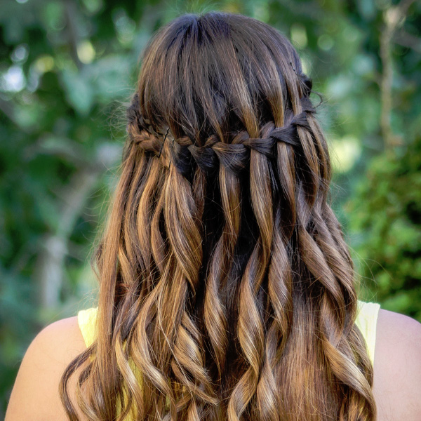 26 Sweet Waterfall French Braid Hairstyles - SloDi
