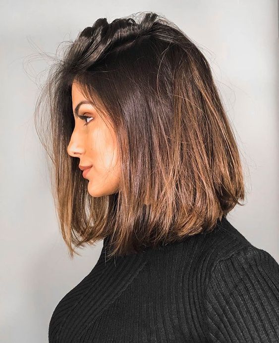 30+ Straight Medium Length Hairstyles for Women to Look Attractive .