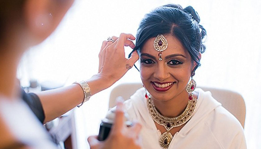 Trending Indian Bridal Hairstyles for this Wedding Season!