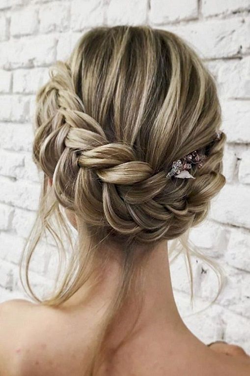 Hairstyles For Women Wedding | Find your Perfect Hair Sty