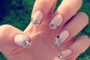 13 Wonderful Embellished Nail Designs for 2014 - Pretty Desig