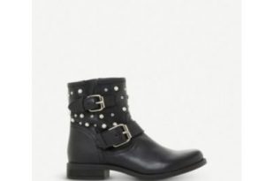 STEVE MADDEN Cameo leather pearl and stud biker boots .