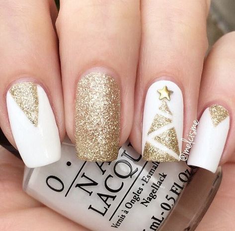 New Years Eve 2019 : 15 Best Christmas Nail Inspiration | Gold nai