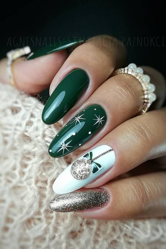 Here are the best Christmas acrylic nails designs, cute Christmas .