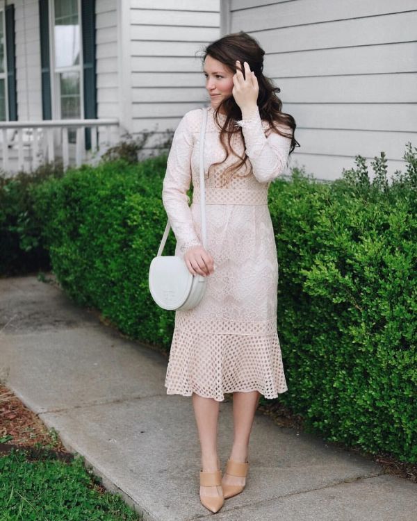 Best Courtney Toliver Style | Modest dresses, Cute dress outfits .