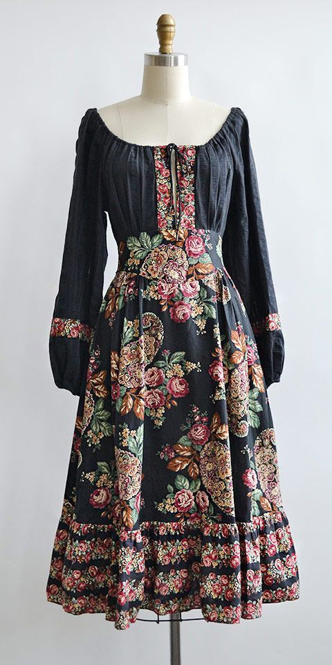 65+ Best Floral dresses Inspirations | Vintage 1950s dresses .