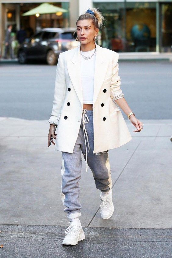 19 Of The Best Hailey Bieber Outfits — WOAHSTY