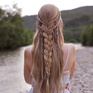 22 Best Khaleesi Hair on Game of Thrones | Khaleesi hair .