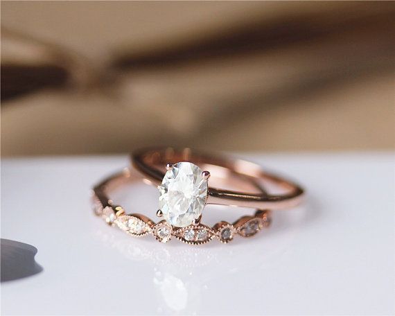 Best Halo Engagement Ring Settings (With images) | Wedding rings .