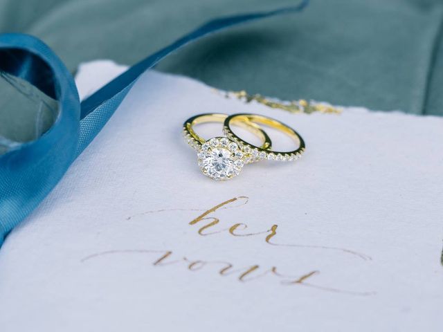 How to Pair Your Engagement Ring With a Wedding Band - WeddingWi