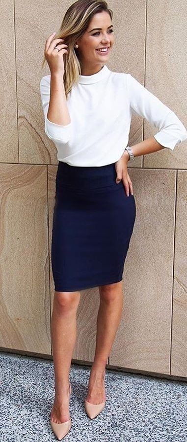 Navy pencil skirt with white top. | Work outfits women, Classy .
