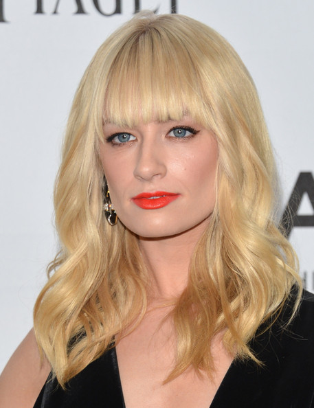 Beth Behrs Cat Eyes - Beth Behrs Cat Eyes Lookbook - StyleBist