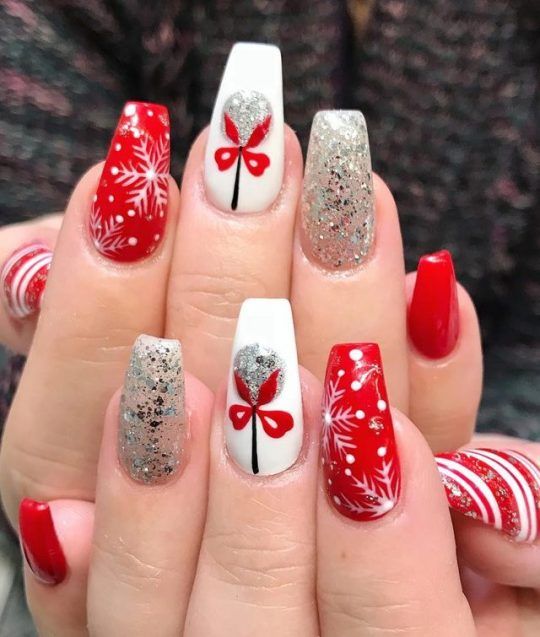 41 SUPRISING CHRISTMAS NAIL ART DESIGN Ideas for This new Year .