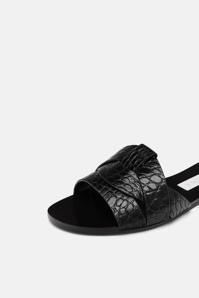 ZARA - Female - Leather crossover sandals - Black - 6½ | Leather .