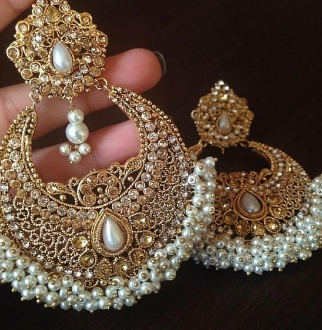 Best earring | Indian jewellery design earrings, Bridal .