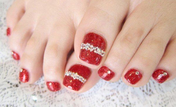 30 Best and Easy Christmas Toe Nail Designs (con imágenes) | Uñas .