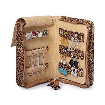 5 Ways How to Organize Jewelry for Travel | Travel jewelry case .