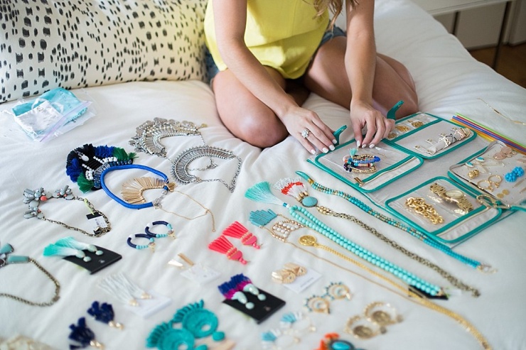 How To Pack Jewelry For Travel // Organization Tips & Tric