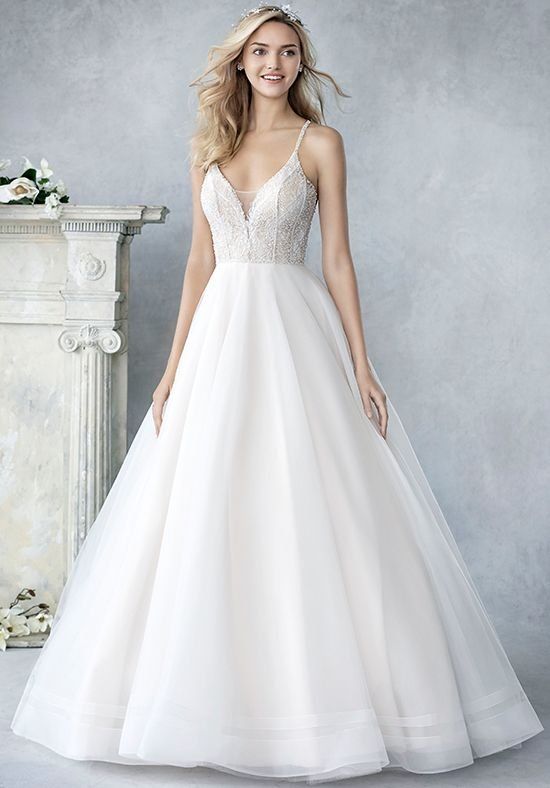 Be424 | Wedding dresses, Romantic wedding gown, Kenneth winston .