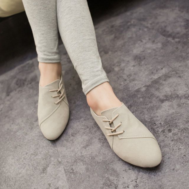 Lace shoes for women