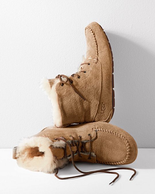 UGG® Chickaree Moccasin Slippers | Moccasin boots outfit, Uggs .