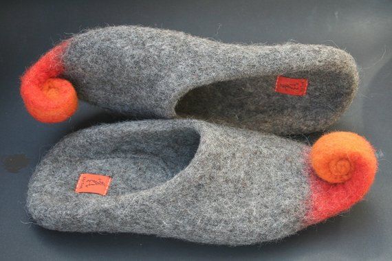 Women felted slippers in Gray, Women slippers, Bedroom slippers .
