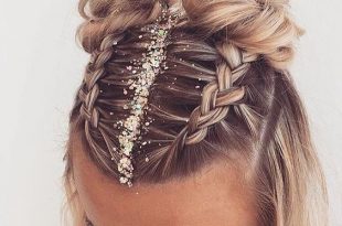 13 Smart Hair Style For New Year Eve | Romantic braided hair, Hair .