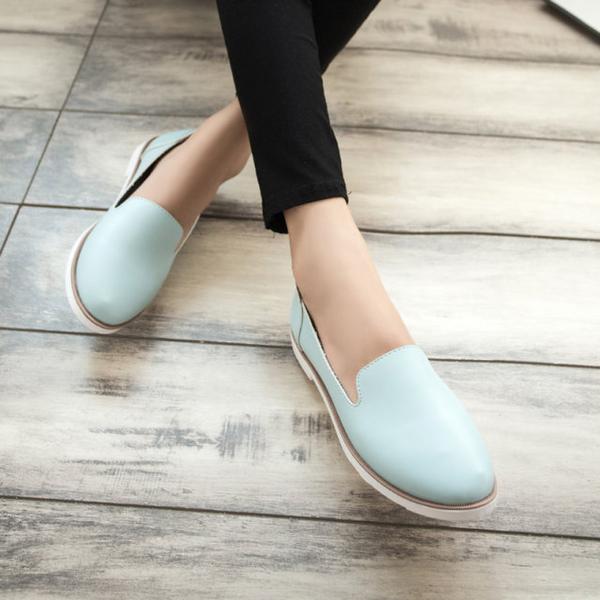 Street shoes for women