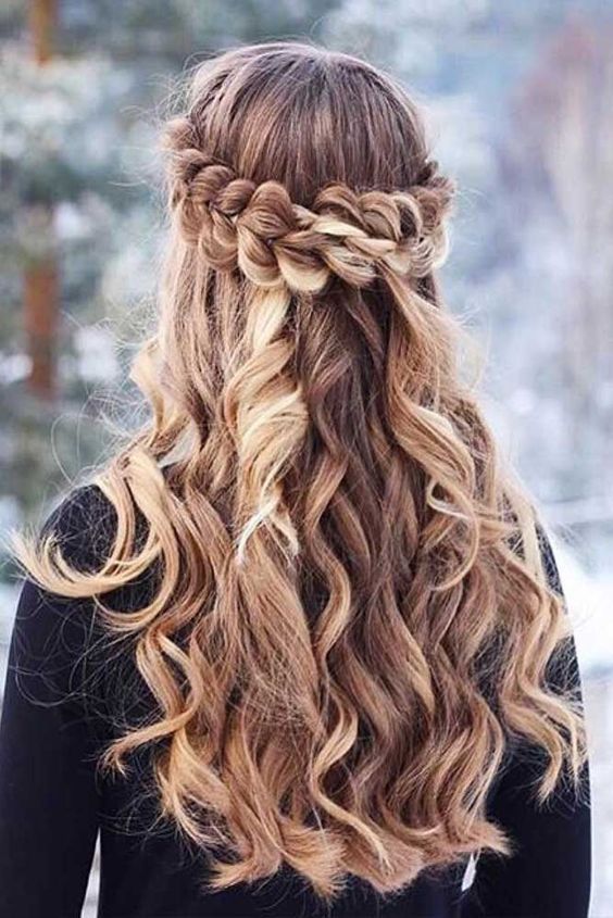 Simplest and stylish hairstyles for the holiday season | Frisuren .