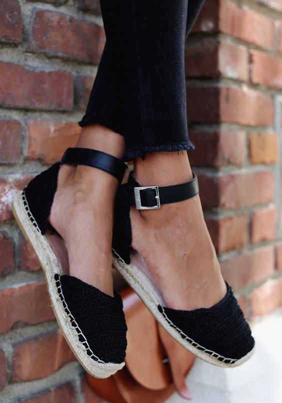 These trendy shoe styles for summer 2018 are so chic. #summershoes .