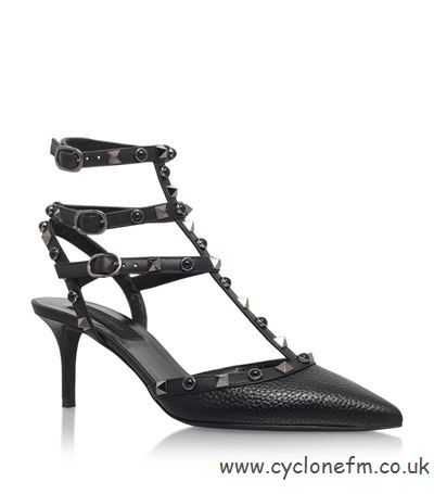 T-bar pumps for women in 2020 | Valentino, Pumps, Classic hee