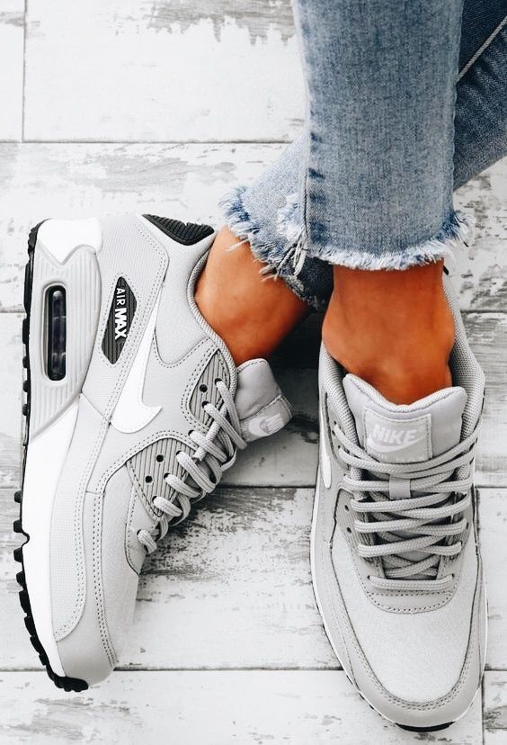 57 Trainers Shoes Trending This Winter | Shoes trainers, Trending .